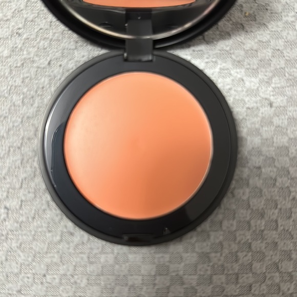Melt cream blush - Picture 2 of 3